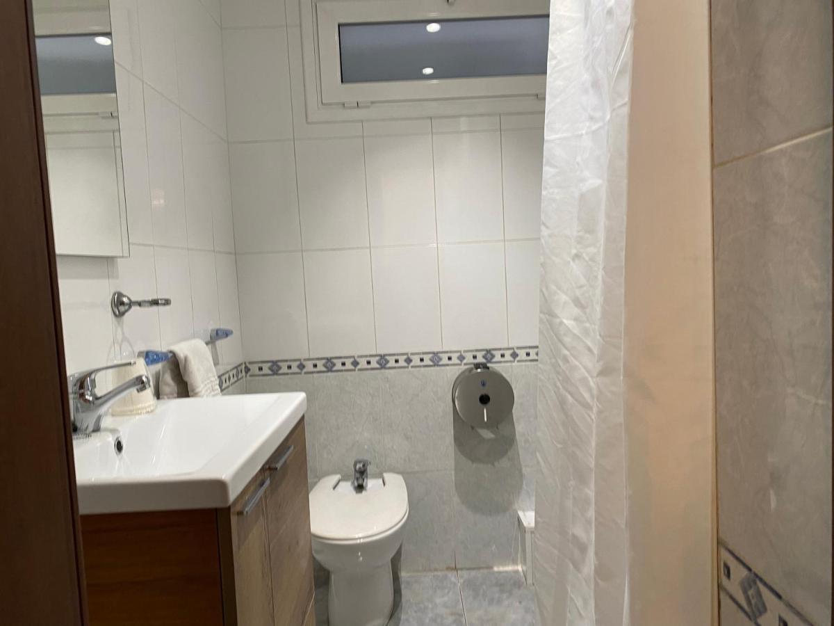 Hostal Galicia Cardedeu Bagian luar foto